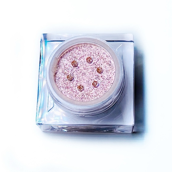 ARTIST COUTURE Spotlight Glitz Diamond Lights Finisher Highlighter Pink Silver - Picture 9 of 11